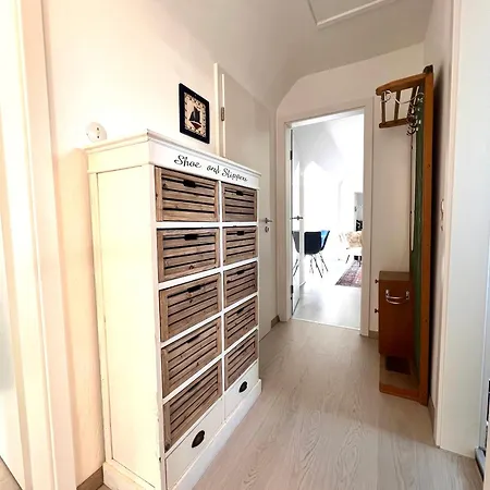 Apartament Duena 4 *